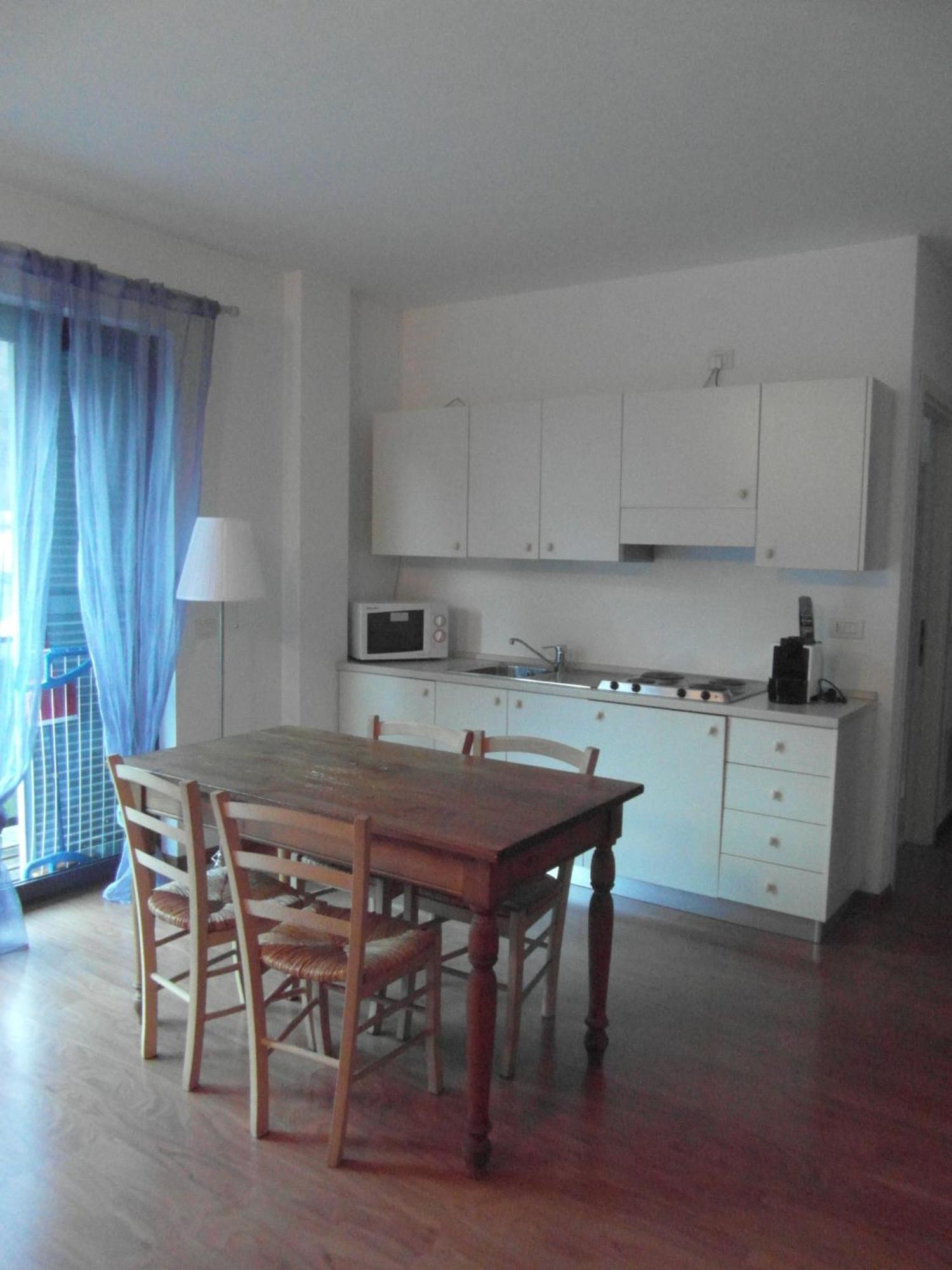 Residence I Fiori Piantedo Habitación foto